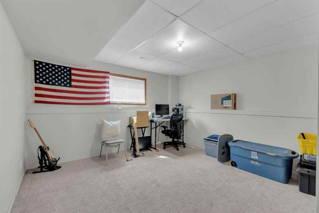 MLS® A2229962 - 6010 57 Avenue  in Lucas Heights Ponoka, Residential