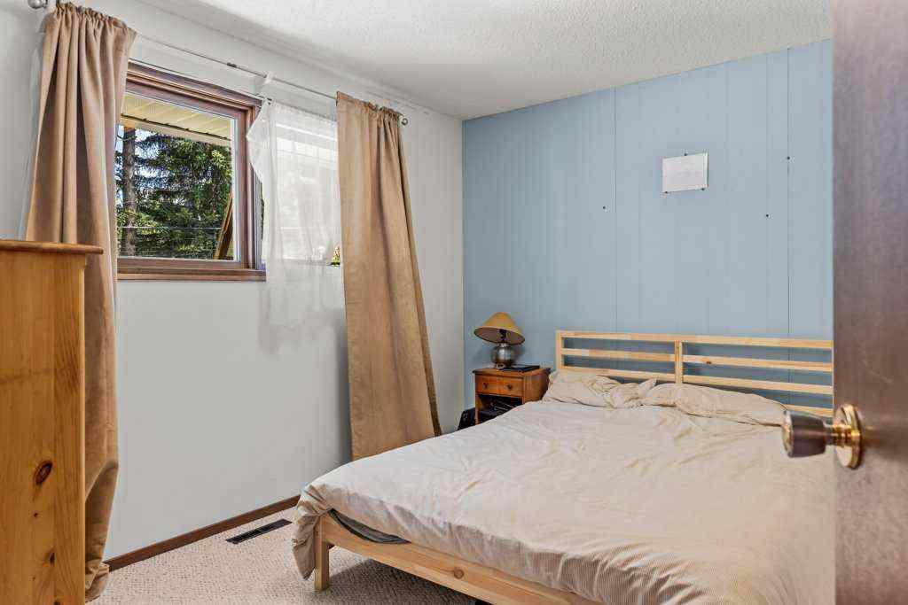 MLS® A2229973 - 4 Mount Rundle Place  in Town Centre_Canmore Canmore, Residential
