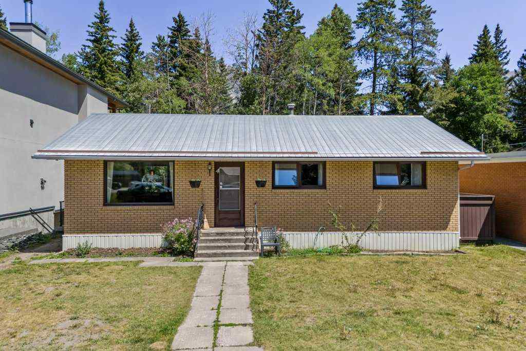 MLS® A2229973 - 4 Mount Rundle Place  in Town Centre_Canmore Canmore, Residential