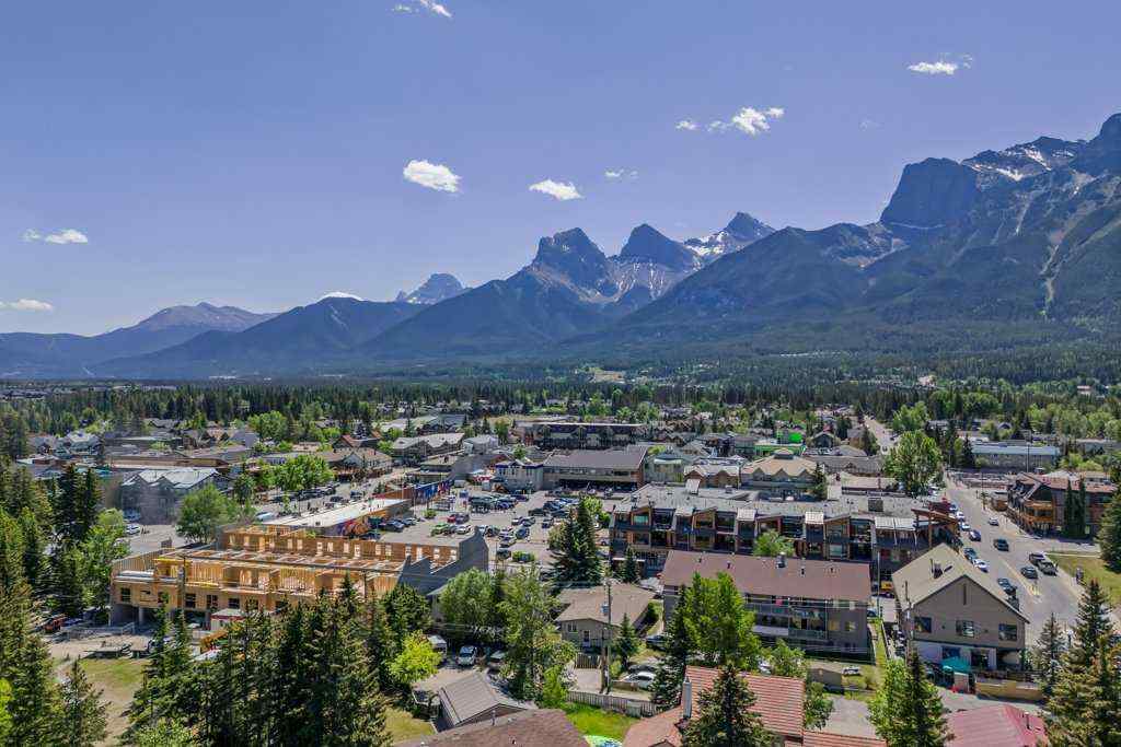 MLS® A2229973 - 4 Mount Rundle Place  in Town Centre_Canmore Canmore, Residential