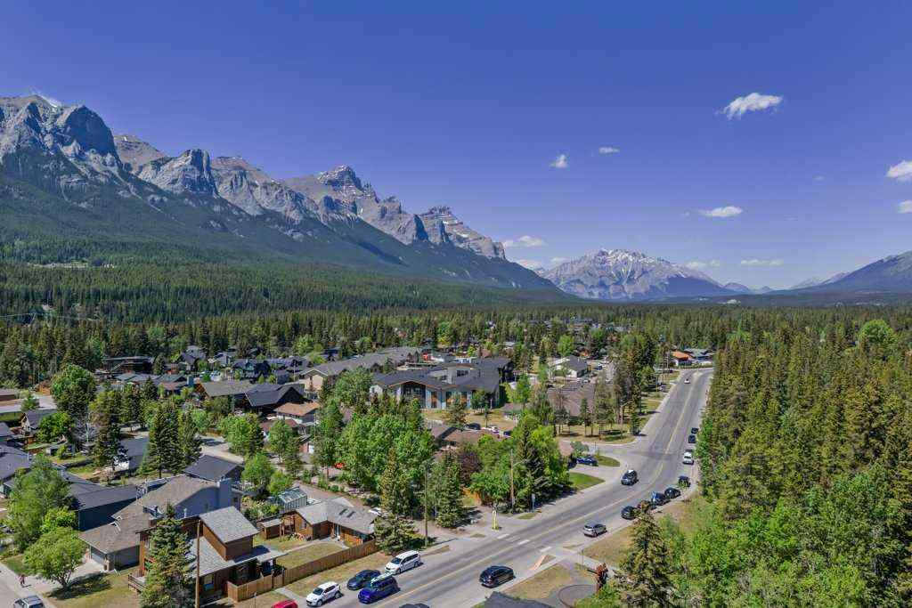 MLS® A2229973 - 4 Mount Rundle Place  in Town Centre_Canmore Canmore, Residential