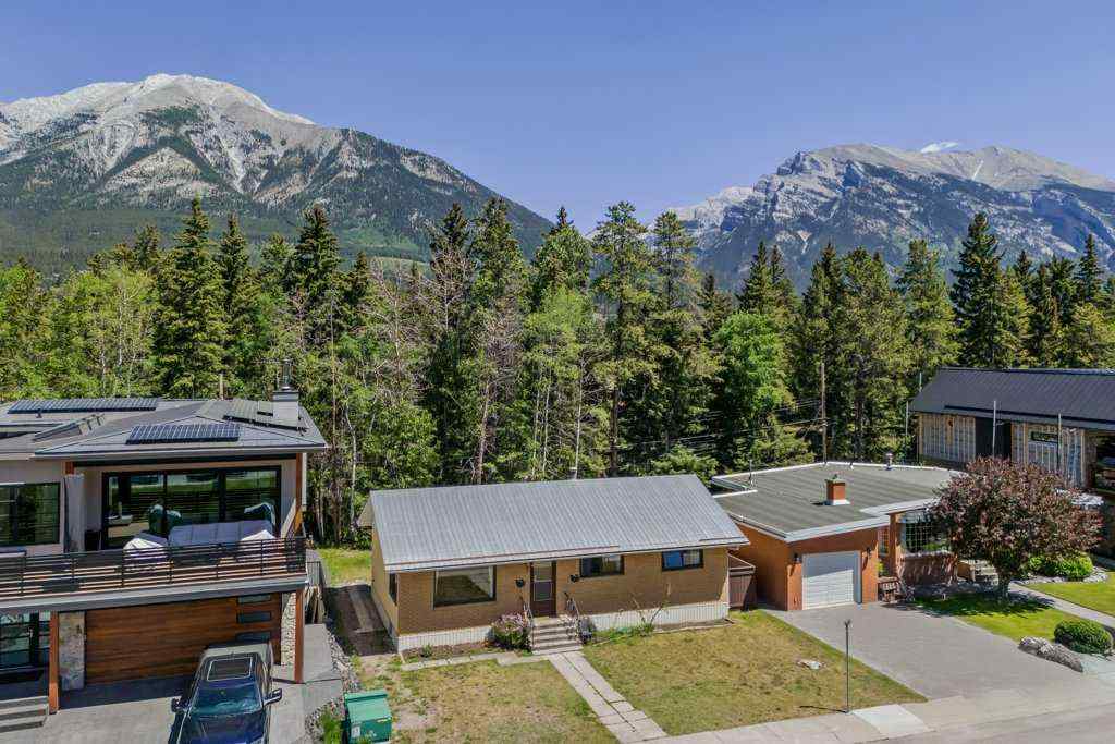 MLS® A2229973 - 4 Mount Rundle Place  in Town Centre_Canmore Canmore, Residential