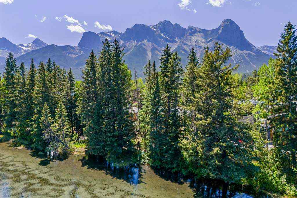 MLS® A2229973 - 4 Mount Rundle Place  in Town Centre_Canmore Canmore, Residential