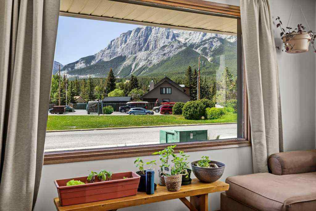 MLS® A2229973 - 4 Mount Rundle Place  in Town Centre_Canmore Canmore, Residential