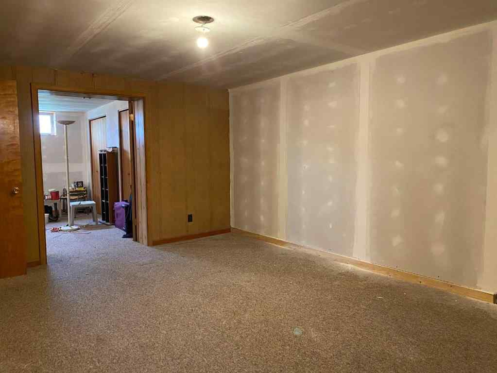 MLS® A2229990 - 5207 49 Street  in Riverside Ponoka, Residential
