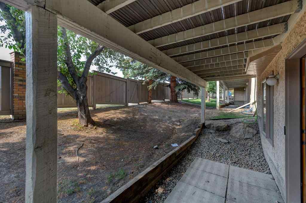 MLS® A2230017 - 211 Christie Park Mews SW in Christie Park Calgary, Residential