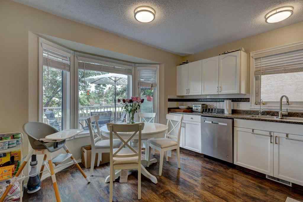 MLS® A2230017 - 211 Christie Park Mews SW in Christie Park Calgary, Residential