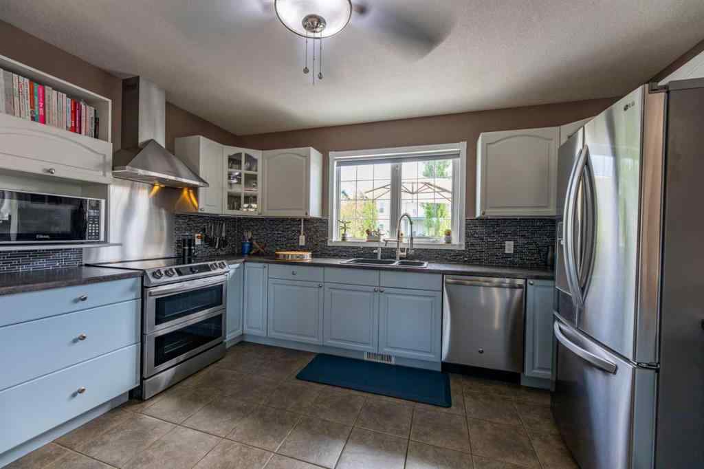 MLS® A2230024 - 191 McArdell Drive  in Thompson Lake Hinton, Residential