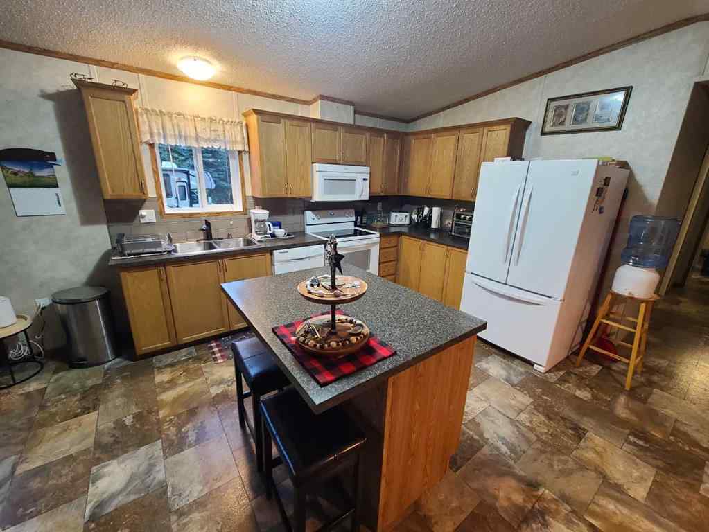MLS® A2230026 - 5533 and 5531 51 Street  in NONE Berwyn, Residential