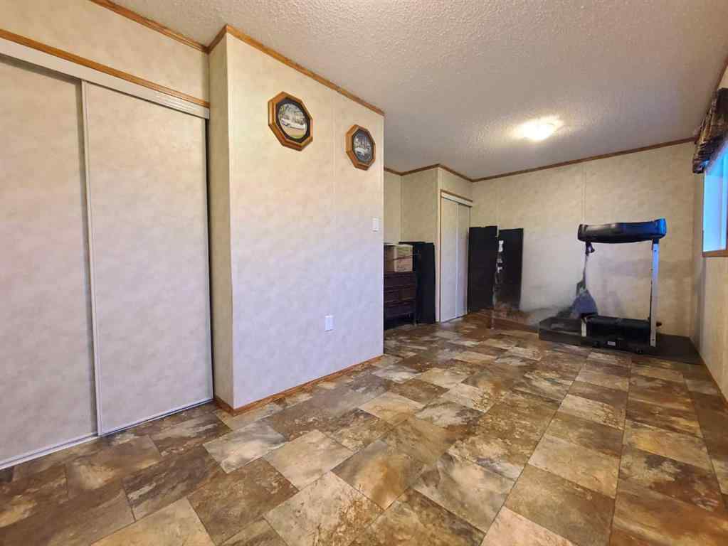 MLS® A2230026 - 5533 and 5531 51 Street  in NONE Berwyn, Residential