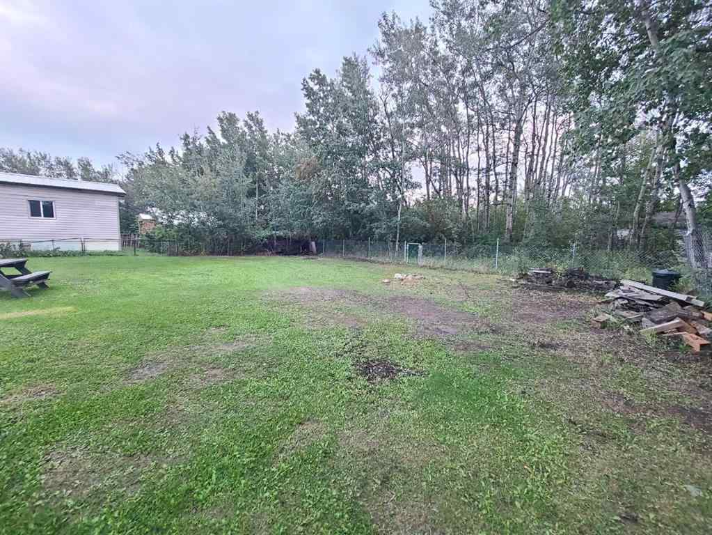MLS® A2230026 - 5533 and 5531 51 Street  in NONE Berwyn, Residential
