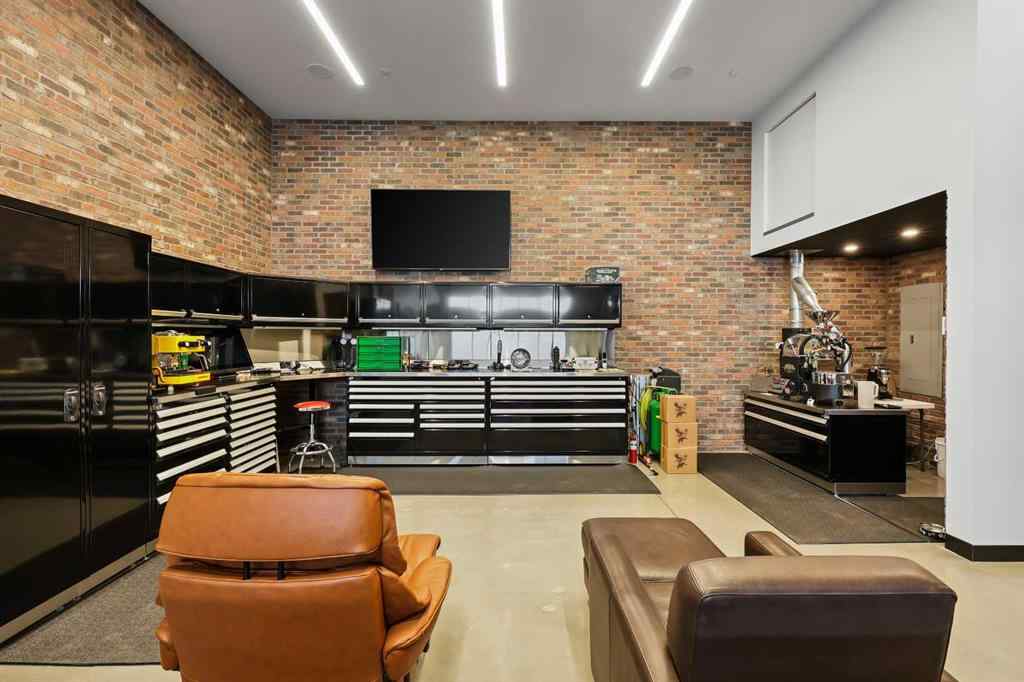 MLS® A2230038 - Unit #41 & 43 1750 120 Avenue NE in Stoney 1 Calgary, Commercial