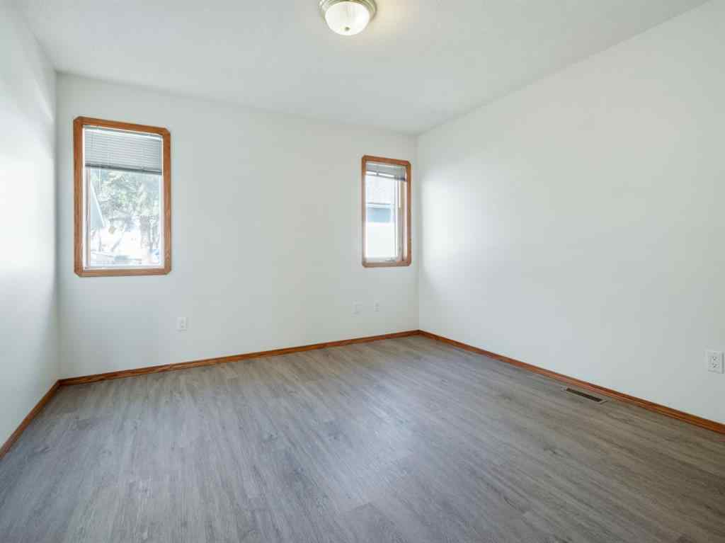 MLS® A2230041 - 5011 Second Street W in NONE Claresholm, Residential