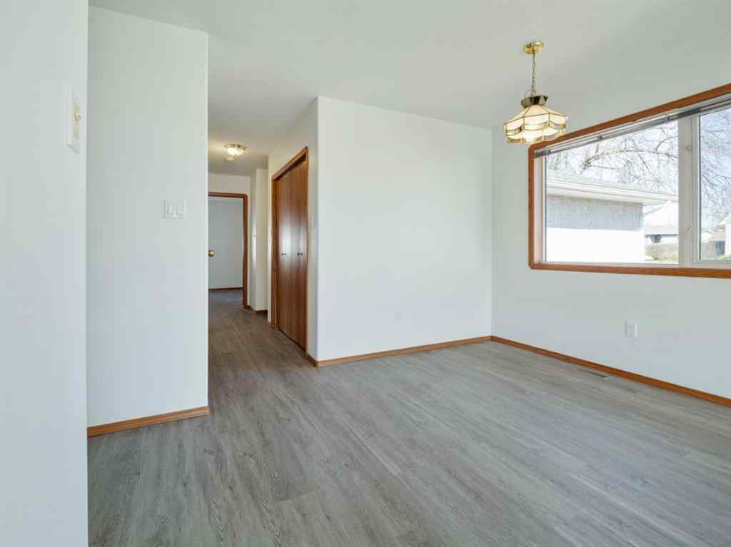 MLS® A2230041 - 5011 Second Street W in NONE Claresholm, Residential