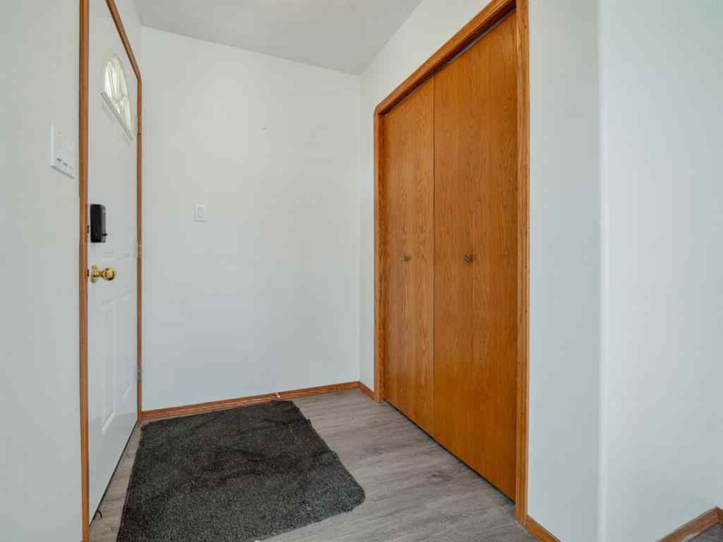 MLS® A2230041 - 5011 Second Street W in NONE Claresholm, Residential