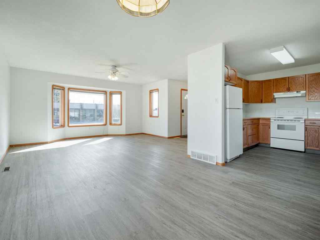 MLS® A2230041 - 5011 Second Street W in NONE Claresholm, Residential