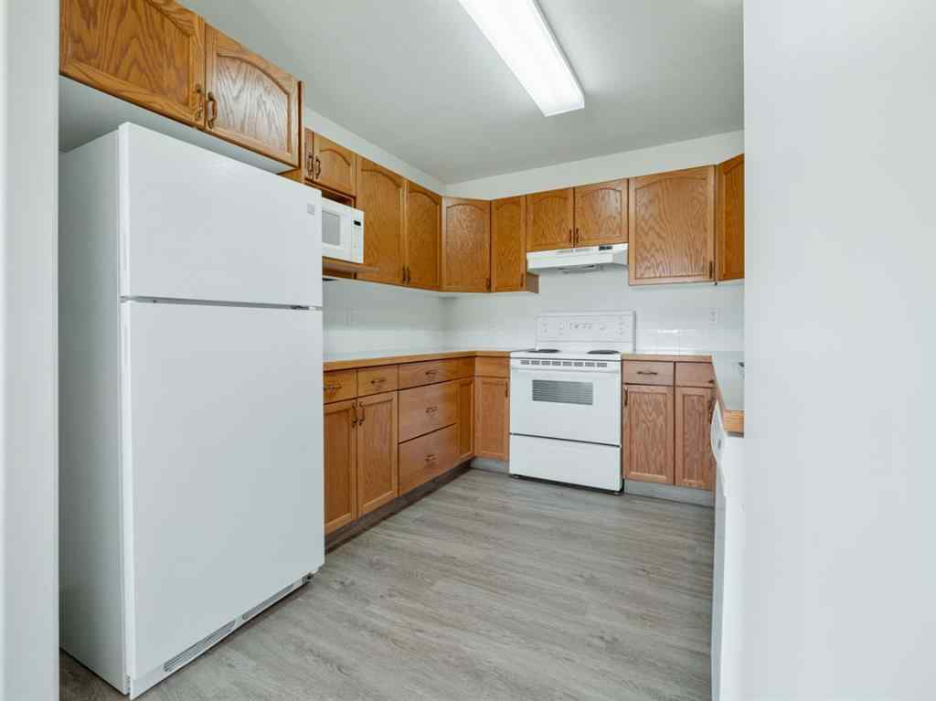 MLS® A2230041 - 5011 Second Street W in NONE Claresholm, Residential