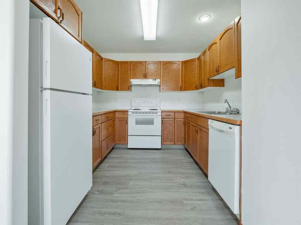 MLS® A2230041 - 5011 Second Street W in NONE Claresholm, Residential
