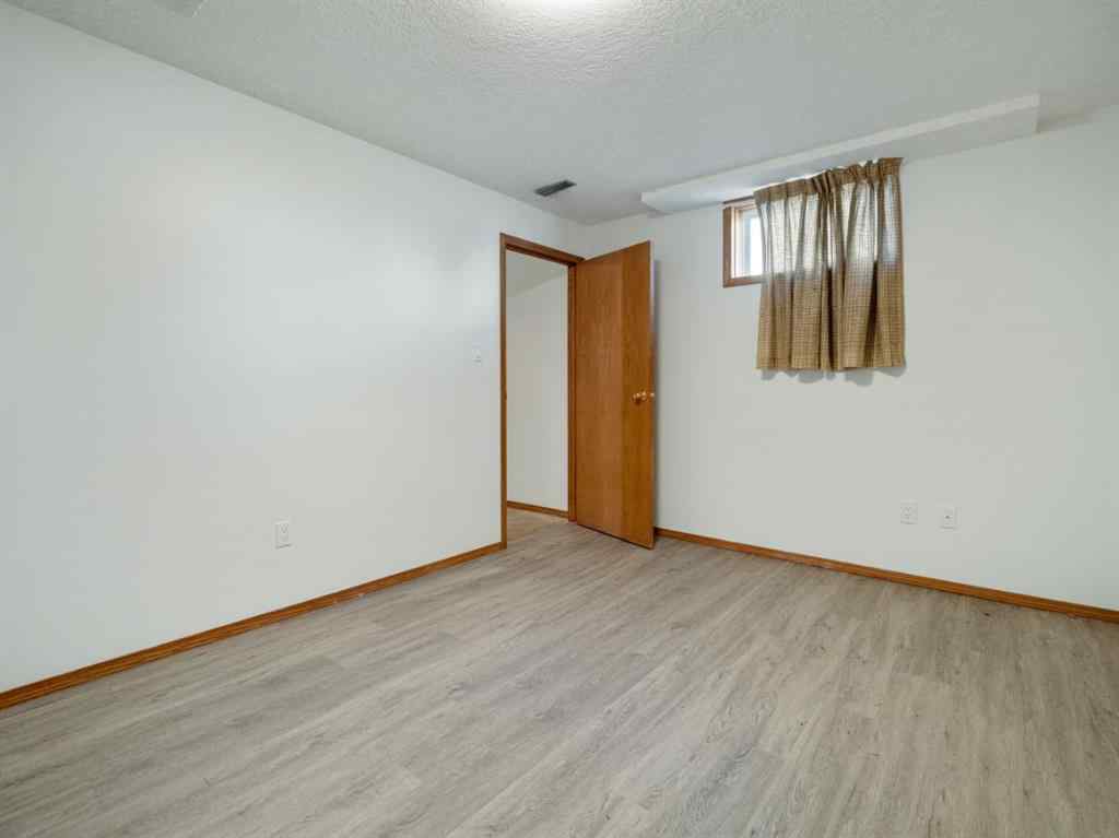 MLS® A2230041 - 5011 Second Street W in NONE Claresholm, Residential