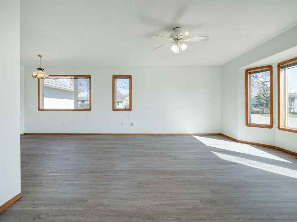 MLS® A2230041 - 5011 Second Street W in NONE Claresholm, Residential