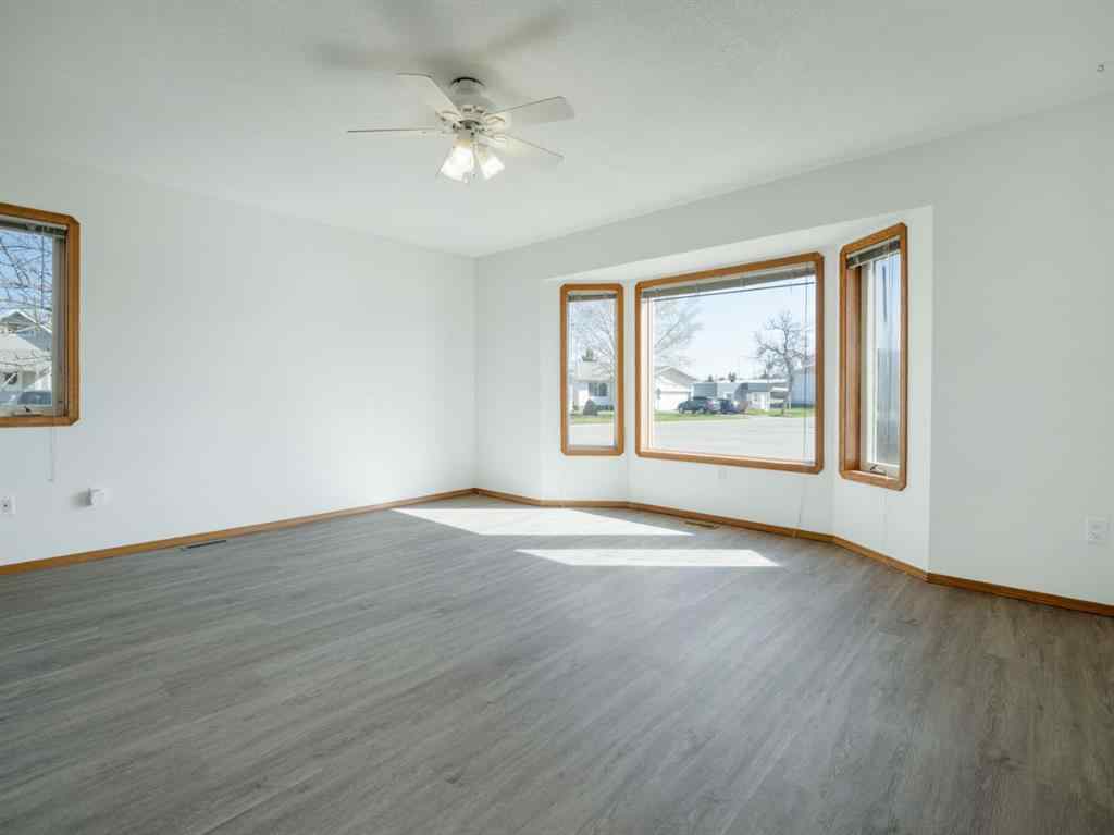 MLS® A2230041 - 5011 Second Street W in NONE Claresholm, Residential