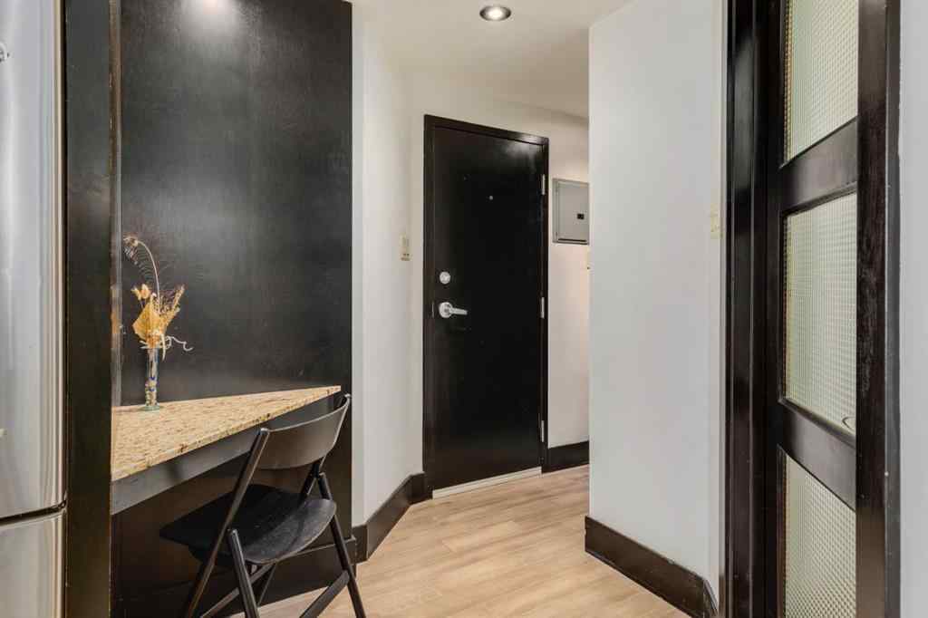MLS® A2230090 - Unit #403 1815 16 Street SW in Bankview Calgary, Residential