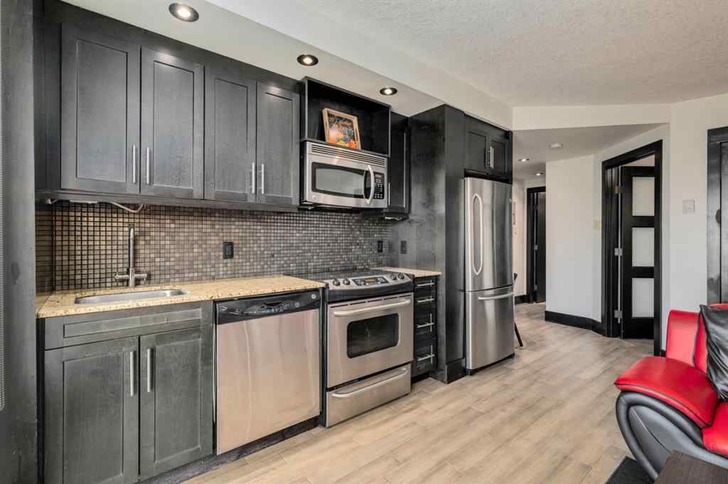 MLS® A2230090 - Unit #403 1815 16 Street SW in Bankview Calgary, Residential