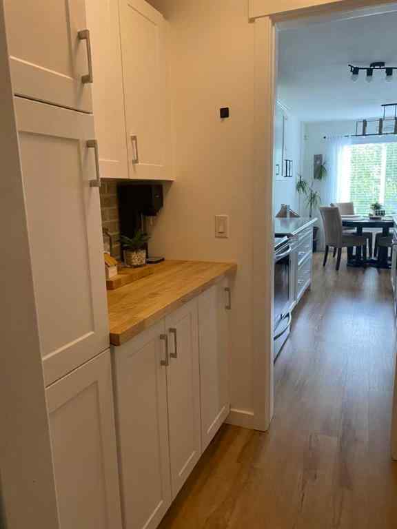 MLS® A2230109 - 151 Kingsbridge Road SE in Kings Heights Airdrie, Residential