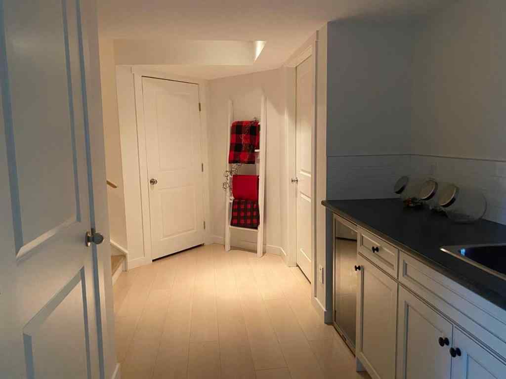 MLS® A2230109 - 151 Kingsbridge Road SE in Kings Heights Airdrie, Residential