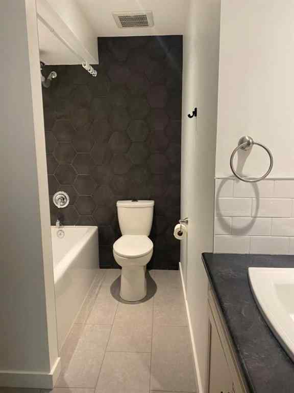 MLS® A2230109 - 151 Kingsbridge Road SE in Kings Heights Airdrie, Residential