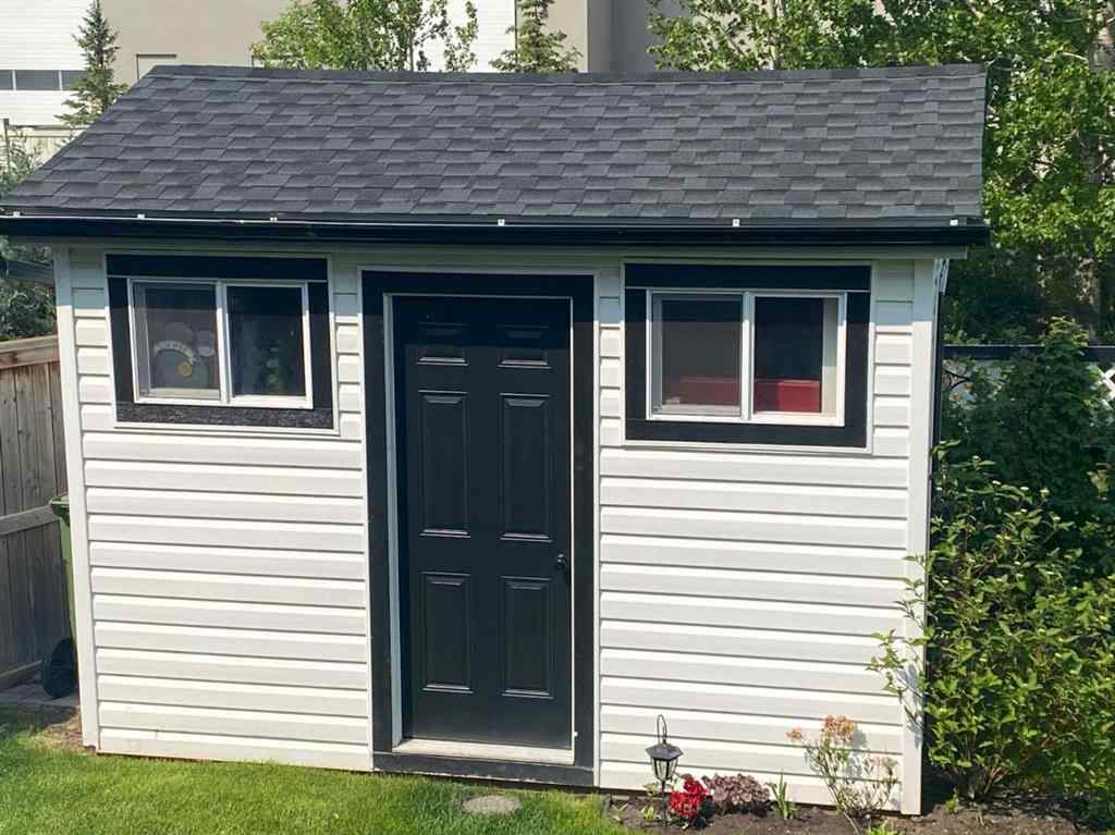 MLS® A2230109 - 151 Kingsbridge Road SE in Kings Heights Airdrie, Residential