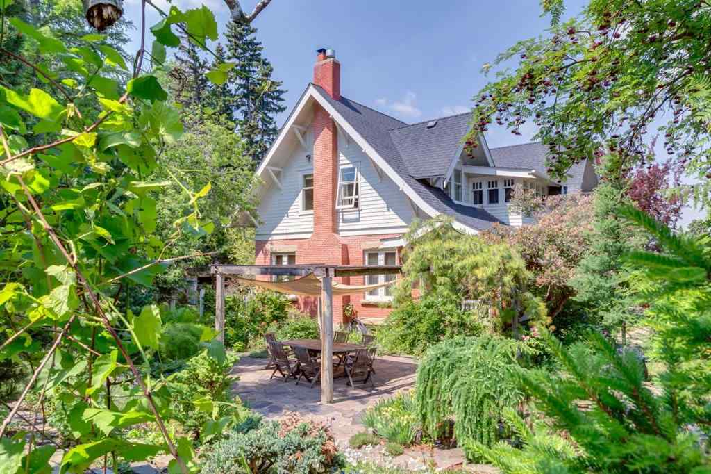MLS® A2230110 - 2209 Carleton Street SW in Upper Mount Royal Calgary, Residential