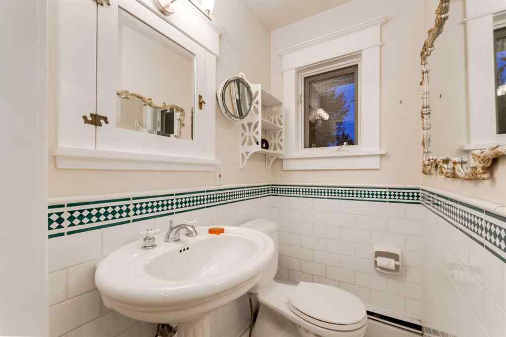 MLS® A2230110 - 2209 Carleton Street SW in Upper Mount Royal Calgary, Residential