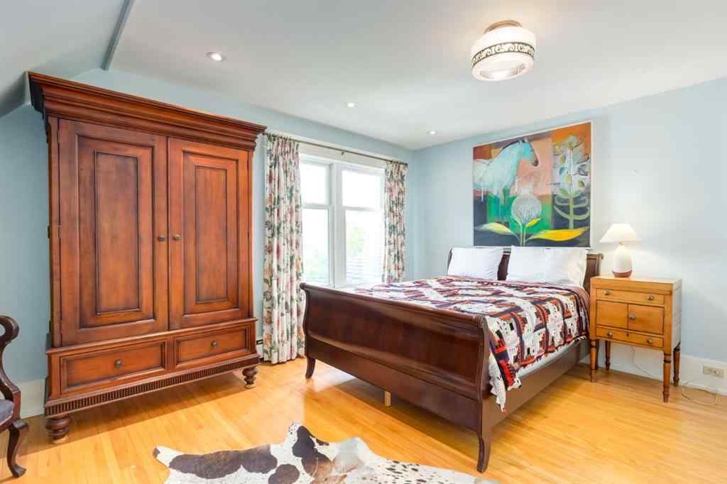 MLS® A2230110 - 2209 Carleton Street SW in Upper Mount Royal Calgary, Residential