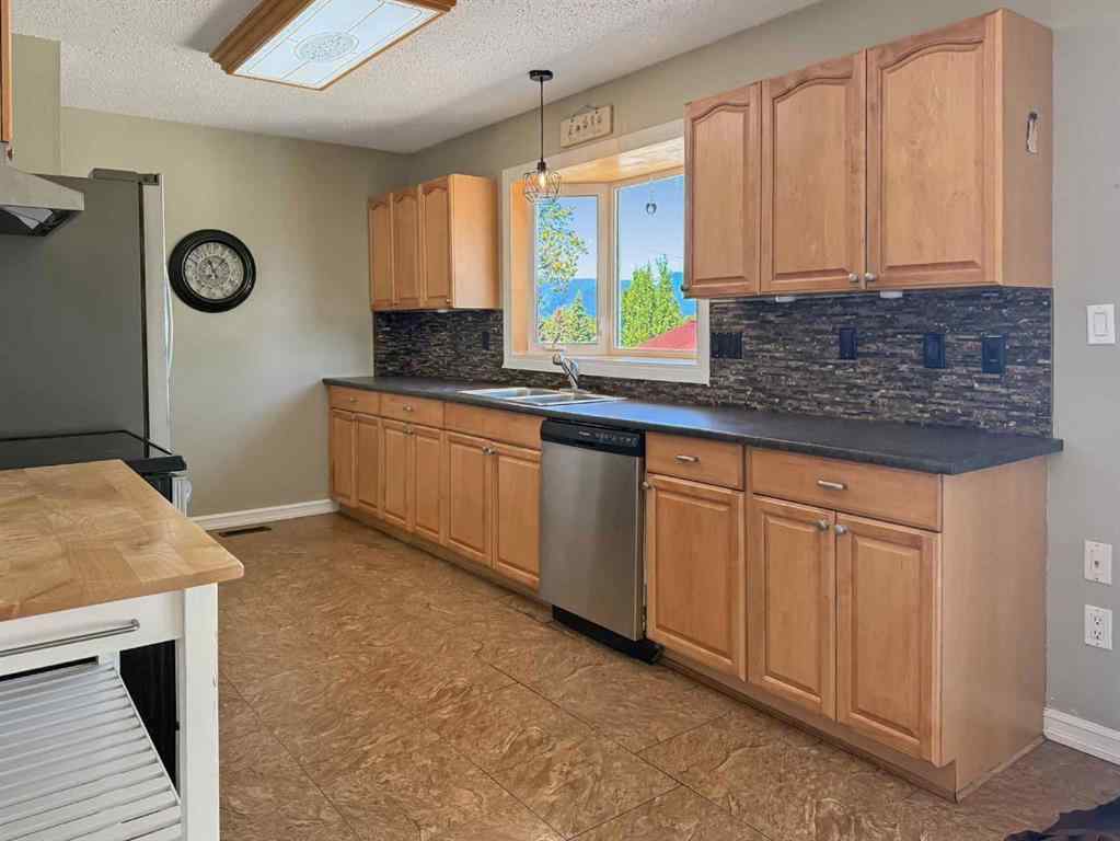 MLS® A2230115 - 10438 Shand Avenue  in NONE Grande Cache, Residential