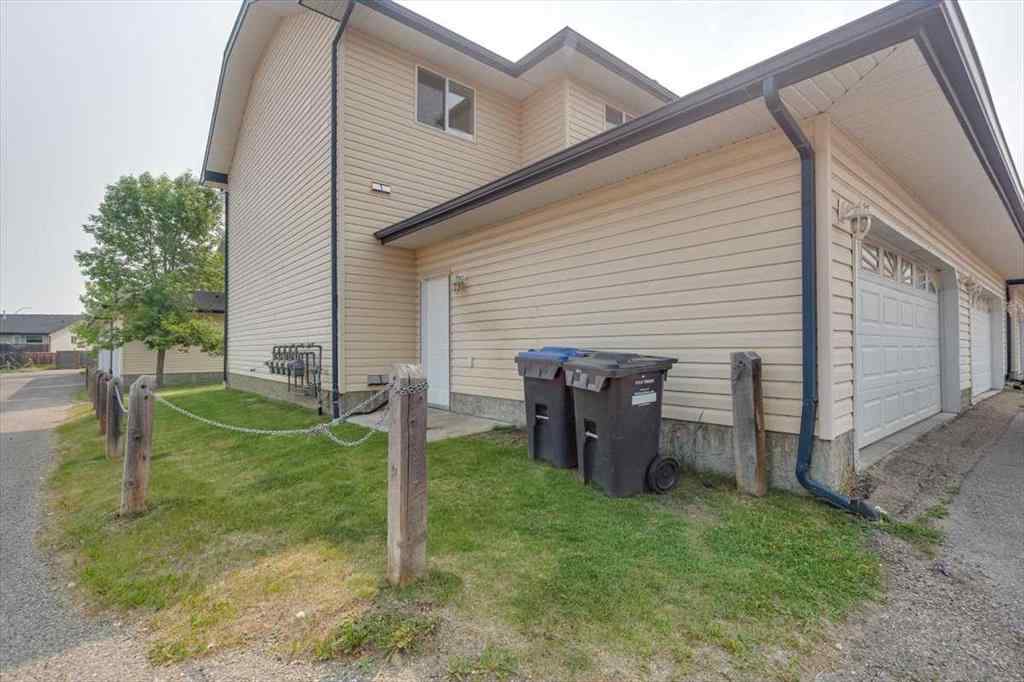 MLS® A2230118 - Unit #9 2 Hinshaw Drive  in Hewlett Park Sylvan Lake, Residential