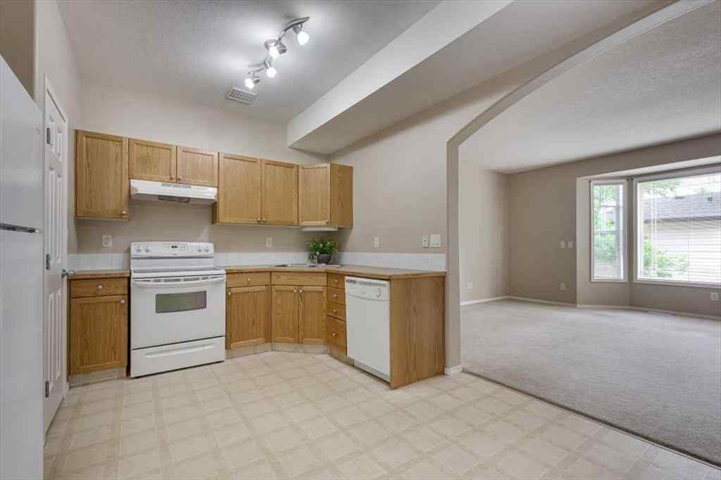 MLS® A2230118 - Unit #9 2 Hinshaw Drive  in Hewlett Park Sylvan Lake, Residential