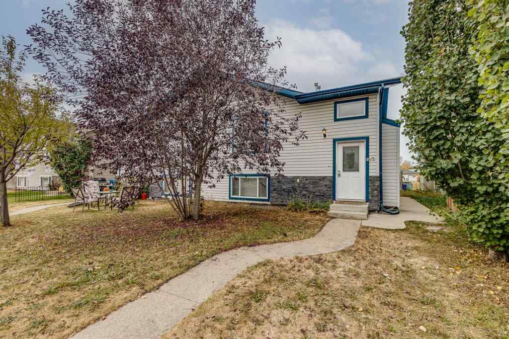 MLS® A2230127 - Unit #A 12 Sierra Drive  in NONE Olds, Residential