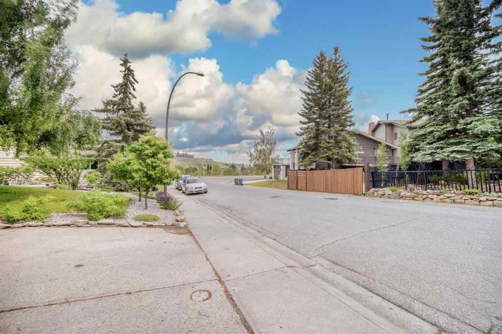 MLS® A2230151 - 107 Edgehill Court NW in Edgemont Calgary, Residential