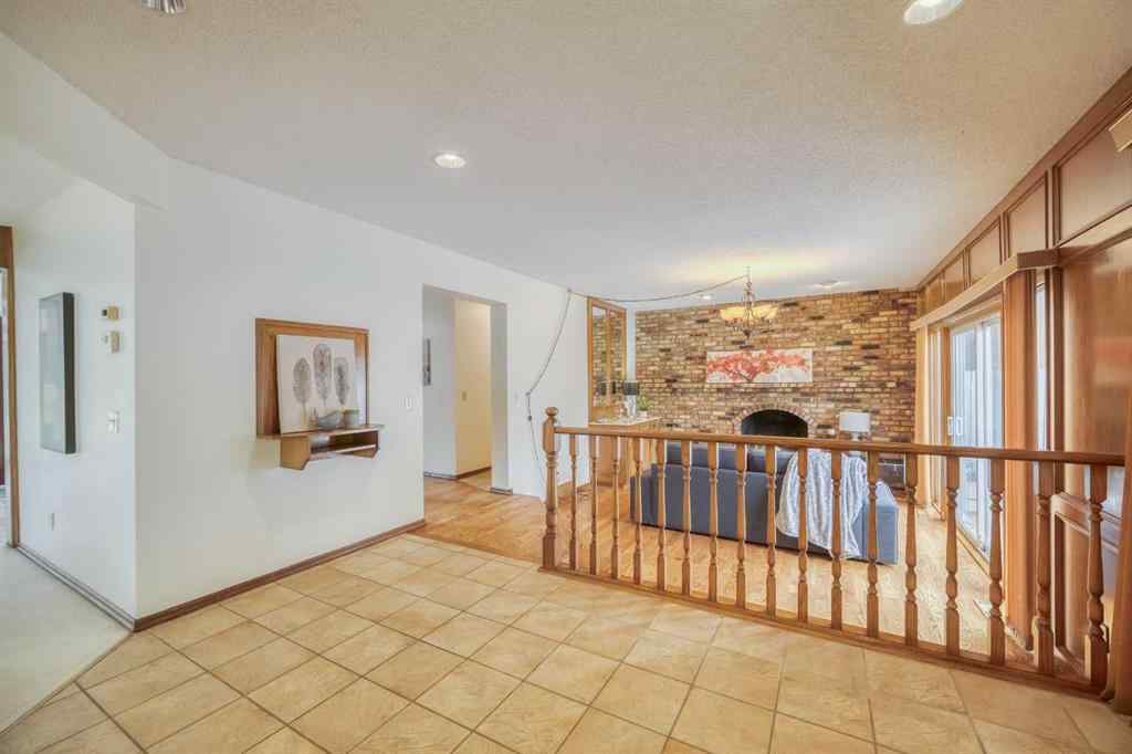 MLS® A2230151 - 107 Edgehill Court NW in Edgemont Calgary, Residential