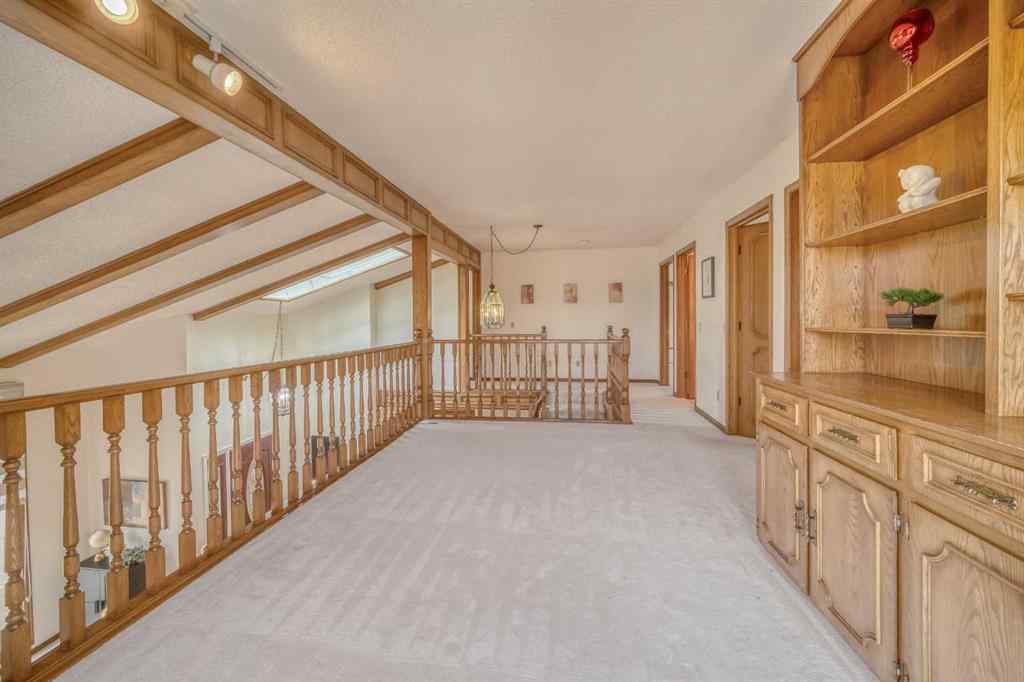 MLS® A2230151 - 107 Edgehill Court NW in Edgemont Calgary, Residential