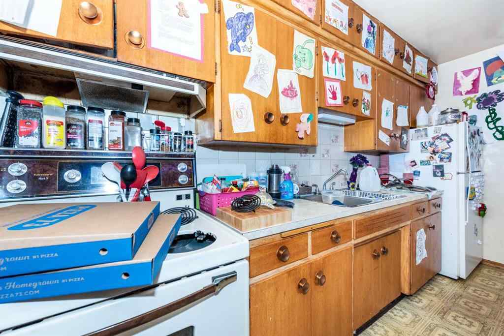 MLS® A2230160 - 1826 38 Street SE in Forest Lawn Calgary, Residential