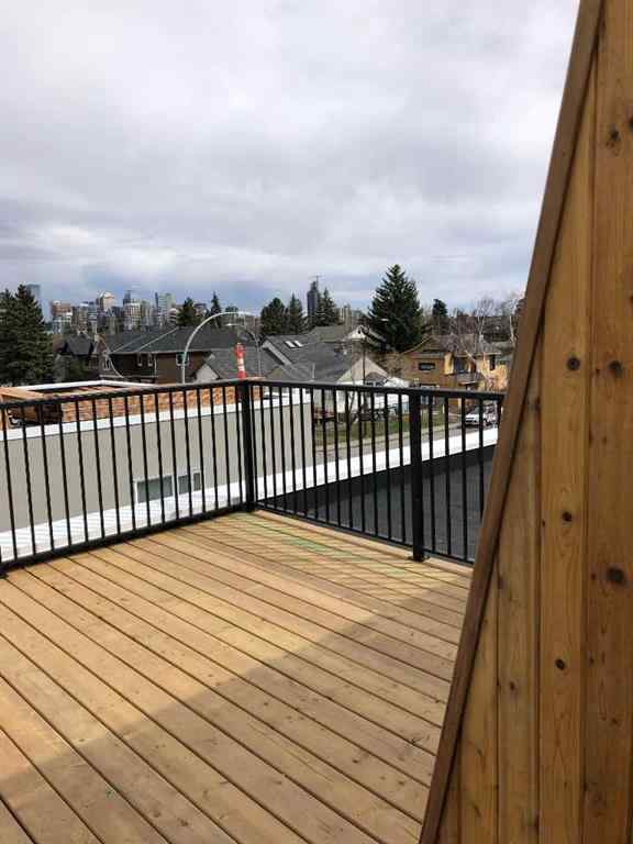 MLS® A2230192 - 2102 5 Avenue NW in West Hillhurst Calgary, Commercial