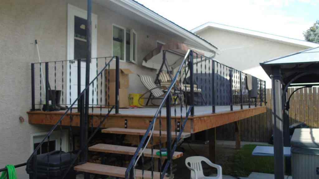 MLS® A2230241 - 379 OAKWOOD Drive  in NONE Pincher Creek, Residential