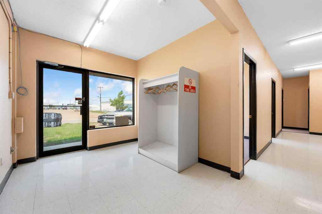 MLS® A2230244 - 5201A 63 Street  in Glen E. Neilsen Industrial Park Lloydminster, Commercial