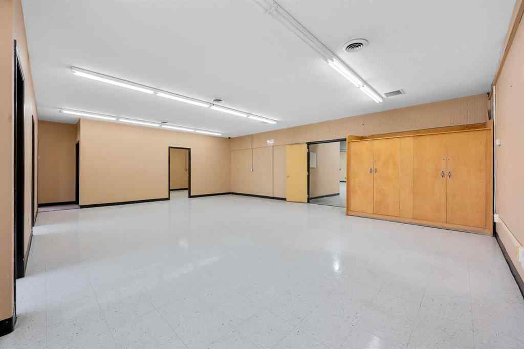 MLS® A2230244 - 5201A 63 Street  in Glen E. Neilsen Industrial Park Lloydminster, Commercial