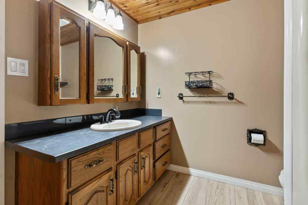 MLS® A2230246 - 119 3rd Avenue W in Alliance Alliance, Residential