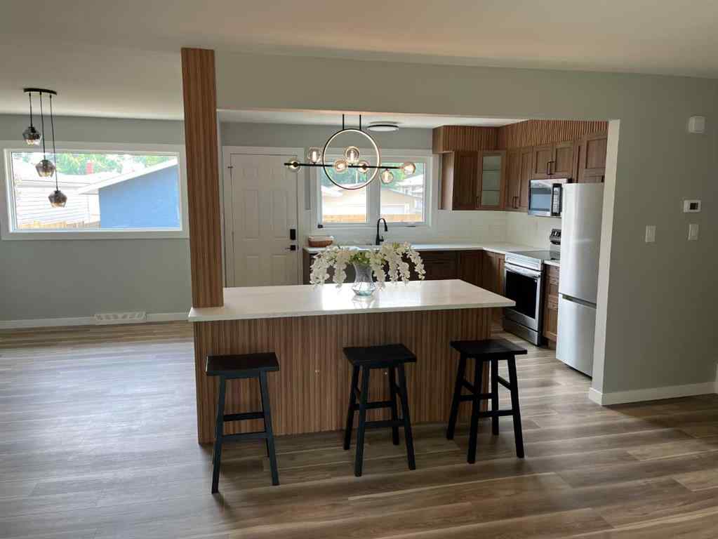 MLS® A2230253 - 71 Fyffe Road SE in Fairview Calgary, Residential