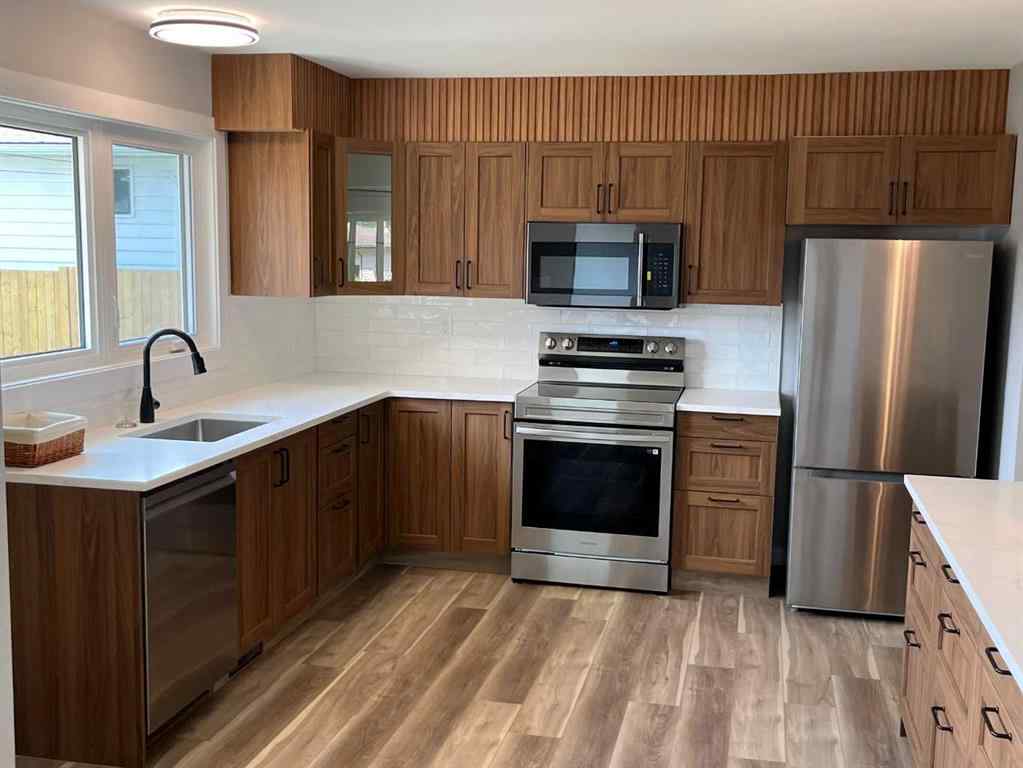 MLS® A2230253 - 71 Fyffe Road SE in Fairview Calgary, Residential