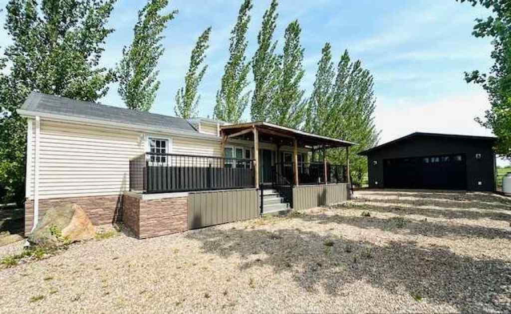 MLS® A2230256 - 1221 Oak Avenue  in  Lac Des Iles, Residential